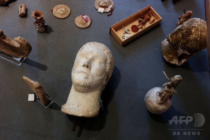 イタリア警察、盗掘古美術品5000点超を押収 62億円相当