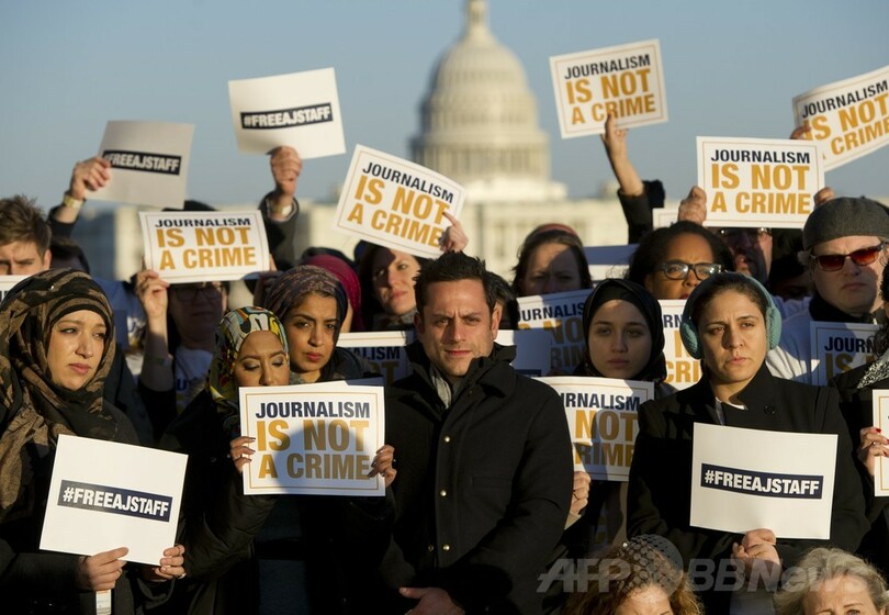 アルジャジーラ、エジプト当局拘束の記者に連帯呼び掛け