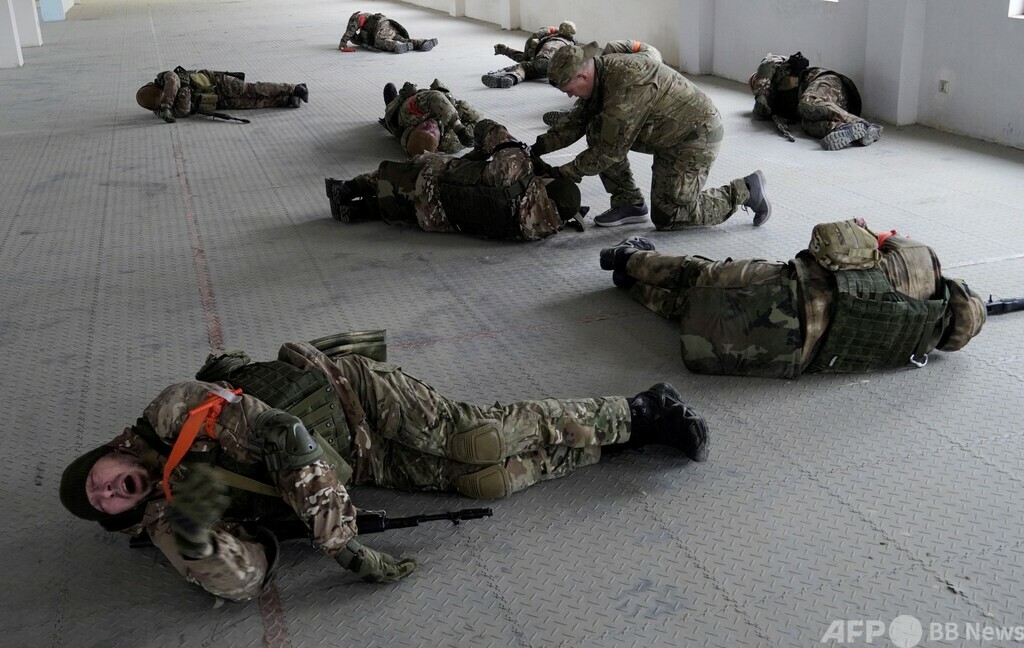 チェチェン部隊、ロシア特殊部隊大学で訓練 写真11枚 国際ニュース：AFPBB News