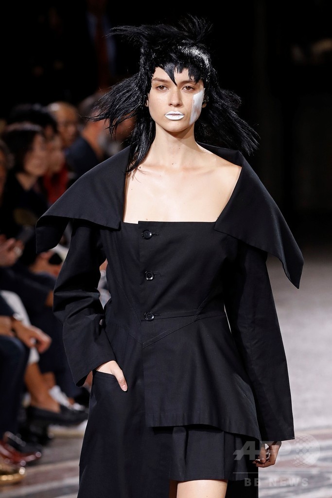 「ヨウジヤマモト」17年春夏