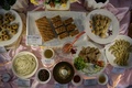 北朝鮮の首都平壌で開催された料理コンテストに出品されたジャガイモ粉料理（2019年2月13日撮影）。(c) Ed JONES / AFP