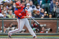 第3回ワールド・ベースボール・クラシック（2013 World Baseball Classic、WBC）は17日、米カリフォルニア（California）州サンフランシスコ（San Francisco）で準決勝が行われ、日本は1-3でプエルトリコに敗れた。

1回に適時打を放つプエルトリコのマイク・アビールズ（Mike Aviles、2013年3月17日撮影）。(c)AFP/Getty Images/Thearon W. Henderson