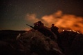 シリア東部デリゾール県に入ったクルド人主体の民兵組織「シリア民主軍（SDF）」の兵士ら（2019年3月11日撮影）。(c)BULENT KILIC / AFP