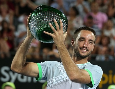 ノーシード同士の決勝をトロイキが制す、アピア国際