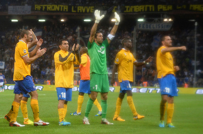 王者ユベントスが開幕戦勝利、テベスが決勝点