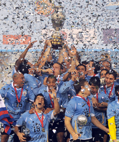 ウルグアイ 大会最多通算15度目の優勝を飾る、コパ・アメリカ