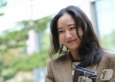 韓流NewJeansの人気曲めぐる訴訟に出廷したミン・ヒジン氏…「ADORは法を悪用している」