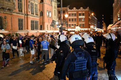 チェルシーとベティスのサポがECL決勝控え衝突 28人逮捕