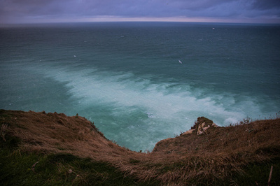 仏海軍、ロシア船籍の貨物船拿捕 EU制裁の対象か
