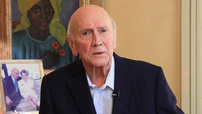 デクラーク氏、死後公開の動画でアパルトヘイト謝罪