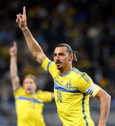 イブラが代表得点記録を更新、スウェーデンはエストニアに勝利