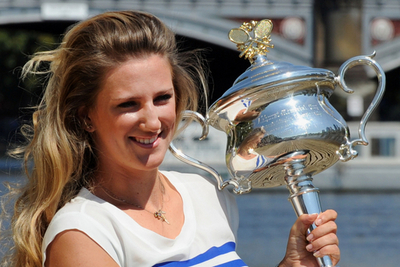 アザレンカが全豪オープン優勝、世界ランク1位へ