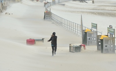 豪NSW州に「10年に一度」の暴風雨、死者3人