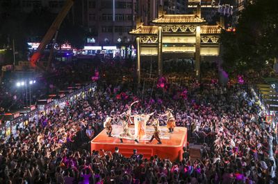 中国「二大連休」旅行熱が空前の高まり　休日経済の活力が顕著に