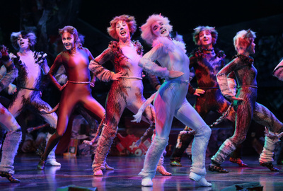 映画『キャッツ』予告編、奇怪な猫人間の姿にネット騒然