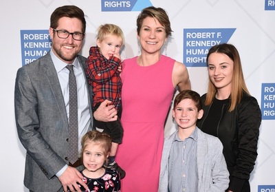 ケネディ家にまた悲劇、元司法長官の孫らカヌー中に行方不明 死亡か