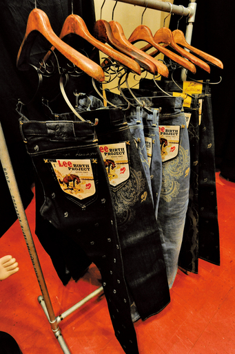 ＜senken h 104＞デニムの再生から見えてくる未来のカタチ／リーバースプロジェクト（2）