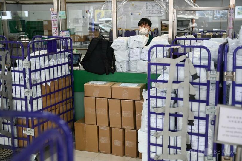 香港郵政、米国向け物品の取り扱い停止