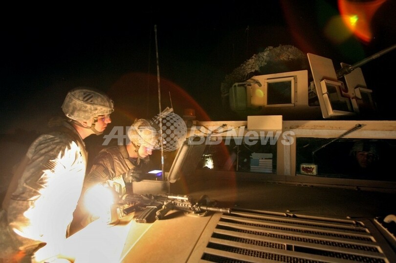 未来の戦闘の主役はロボット兵器に、米研究者