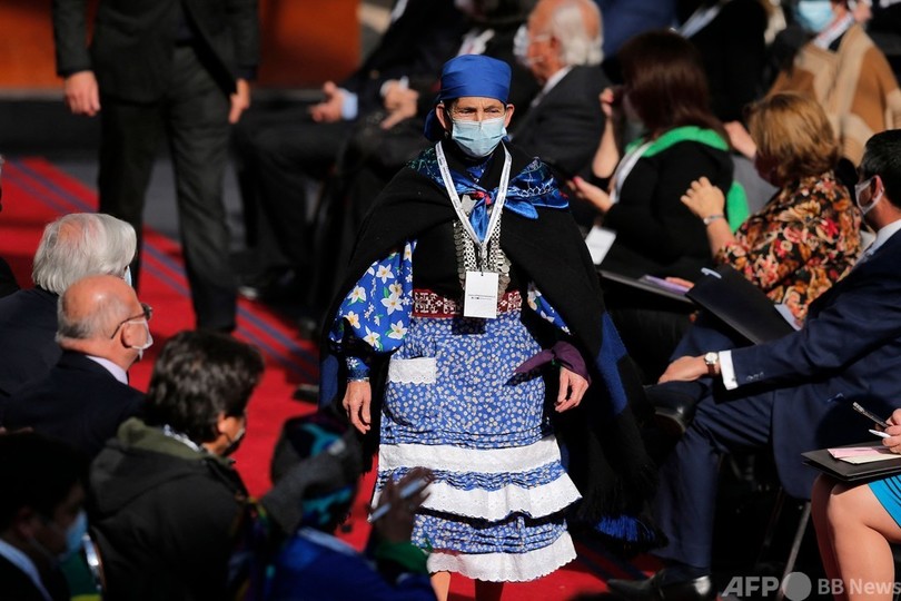 チリ新憲法の起草議会が発足、先住民女性を議長に選出