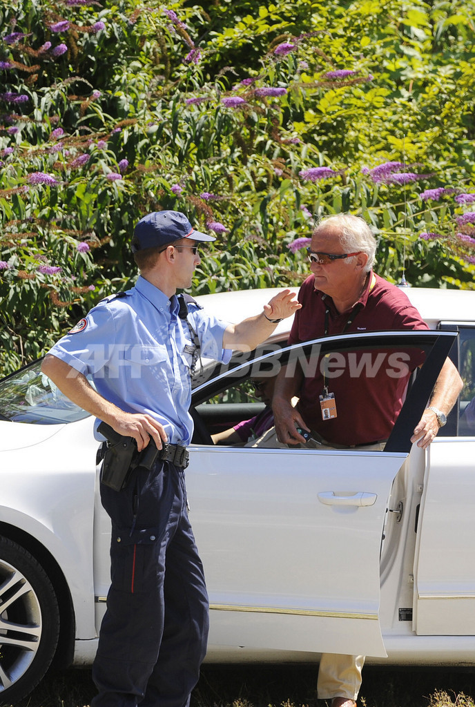 シュレク兄弟の父親がレース中に捜査を受ける