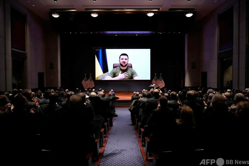 ウクライナ大統領、米議会で演説 真珠湾攻撃にも言及