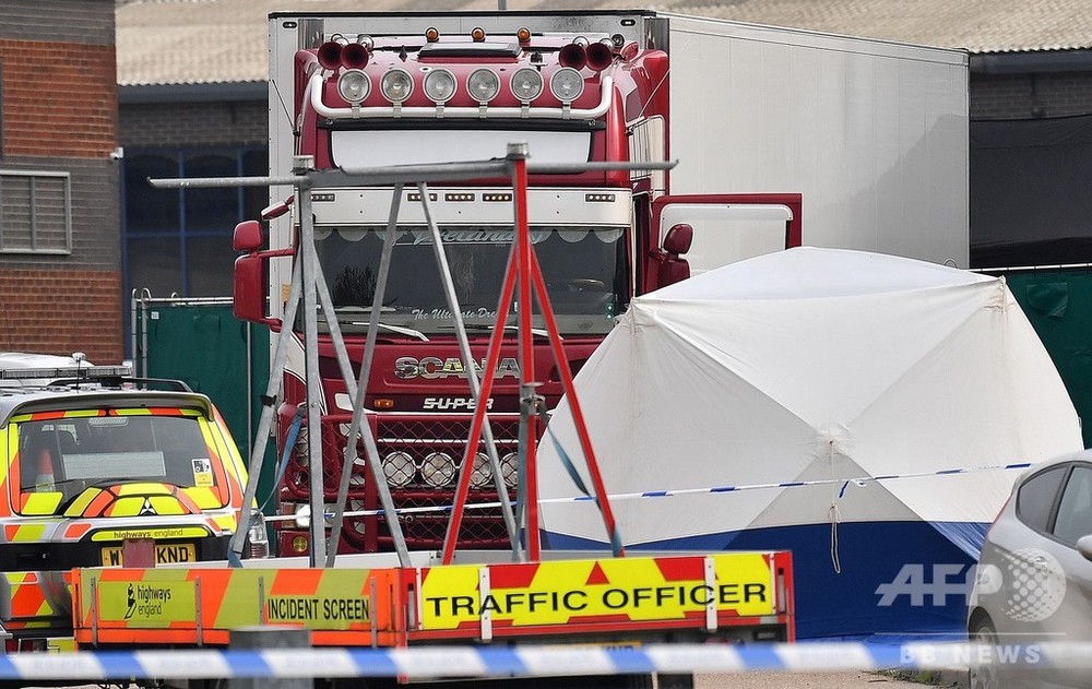 英トラックのコンテナ内に39人の遺体発見 運転手逮捕 写真9枚 国際ニュース Afpbb News