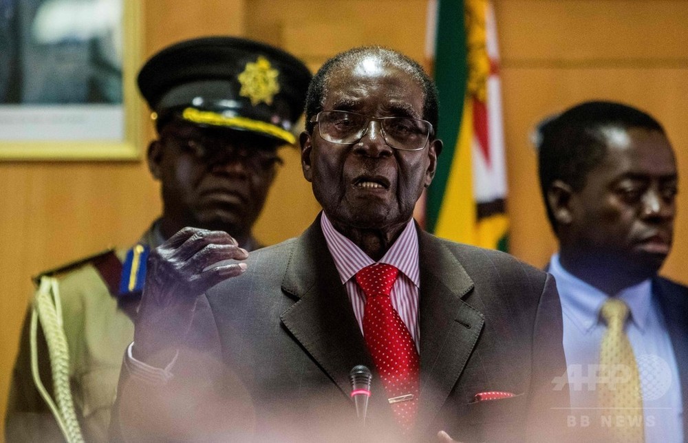 ムガベ大統領が93歳に、続投へ意欲も衰え隠せず ジンバブエ 写真6枚