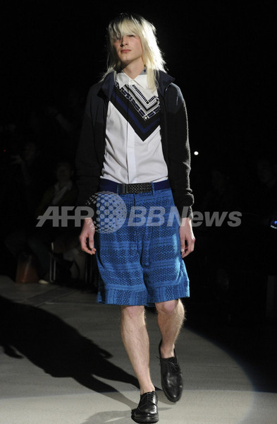 ＜12年春夏東京コレクション＞ヨシオクボ