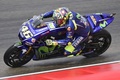 世界ロードレース選手権、第14戦アラゴンGPのフリー走行に臨むモビスター・ヤマハのバレンティーノ・ロッシ（2017年9月22日撮影）。(c)AFP/JAVIER SORIANO