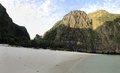 無期限で閉鎖されたタイのピピ・レイ島マヤ湾の様子。タイ国立公園・野生動物・植物保全局提供（2018年10月3日公開）。(c)Thai National Park, Wildlife and Plant Conservation Department / AFP