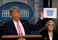 米ホワイトハウスで、新型コロナウイルス流行について記者会見するドナルド・トランプ大統領（2020年2月26日撮影）。(c)Andrew CABALLERO-REYNOLDS / AFP