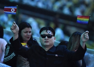 金正恩氏のそっくりさん、リオ五輪閉会式にも登場