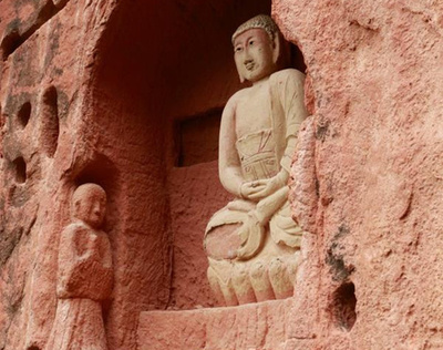 中国・甘粛省で磨崖石窟を発見　推定1600年前と推定