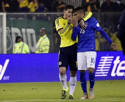 コロンビアがブラジルに勝利、ネイマールが退場に コパ・アメリカ
