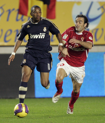 レアル・マドリード アウェーでムルシアと引き分ける