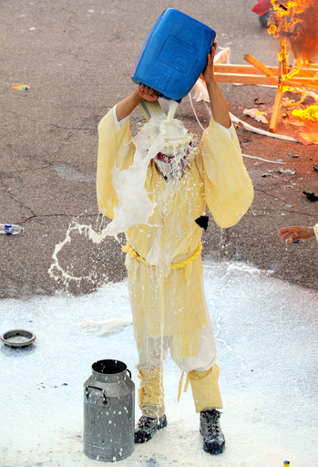 ソウルで米牛肉輸入再開反対の抗議集会