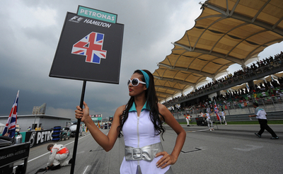 F1マレーシアGPのレースクイーンたち
