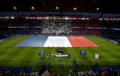 PSGが同時テロ後初のホームゲームで大勝、前半戦首位ターンが確定