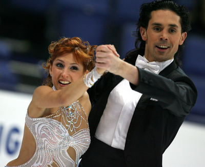 ホフロワ／ノビツキー組 規定で首位に、フィギュア欧州選手権
