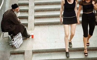 女性の足を無許可撮影、｢セクハラではない｣と無罪、韓国最高裁