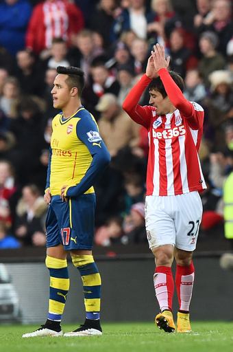 アーセナル、敵地でストークに敗れる