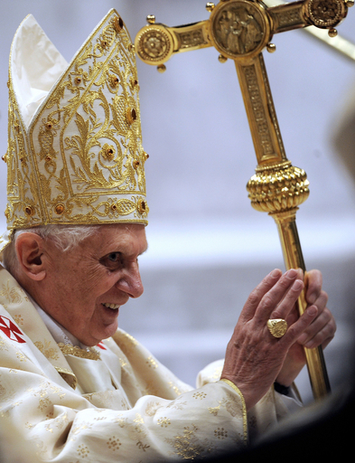 ローマ法王「中東の憎しみと暴力に終わりを」、イブの深夜ミサで