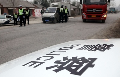 旧日本軍の軍服姿で「パフォーマンス」男2人を拘束　「公共の秩序」乱した疑い