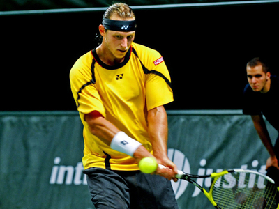 ナルバンディアン モンタネス下し準決勝へ