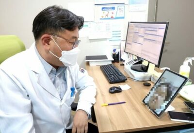 医者とビデオ通話しながら「痛いところ」を見せて…韓国「非対面診療」の現場