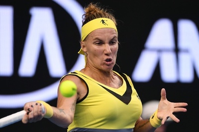 クズネツォワ、ヤンコビッチとのベテラン対決制して全豪4回戦へ