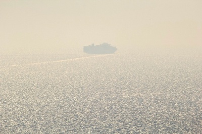 ウクライナ貨物船、黒海から新航路で出発 ロシアの合意離脱後初