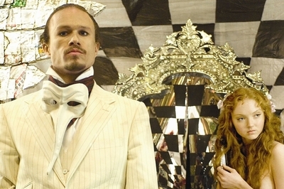 ヒースの死を乗り越えて・・・『Dr.パルナサスの鏡』1月23日より公開