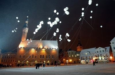オペラ愛好家の高齢女性、劇場トイレに20時間閉じこめられる